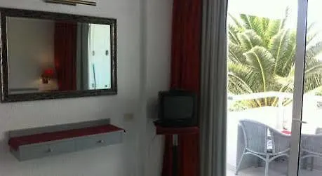 Ponderosa Apartman Playa de las Américas 0*,  Spanyolország